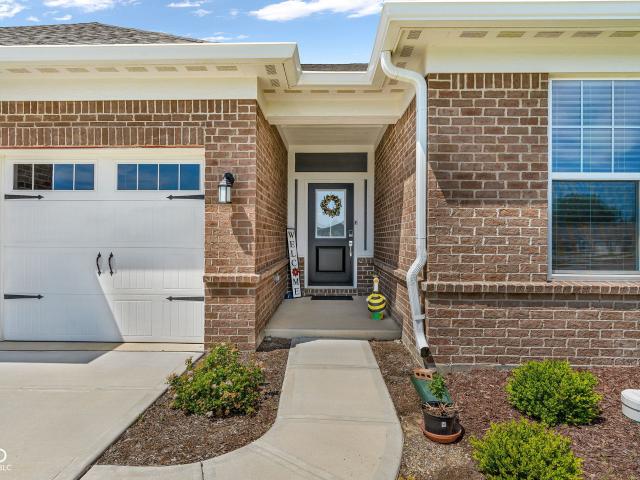 House for sale in Whitestown, Indiana
