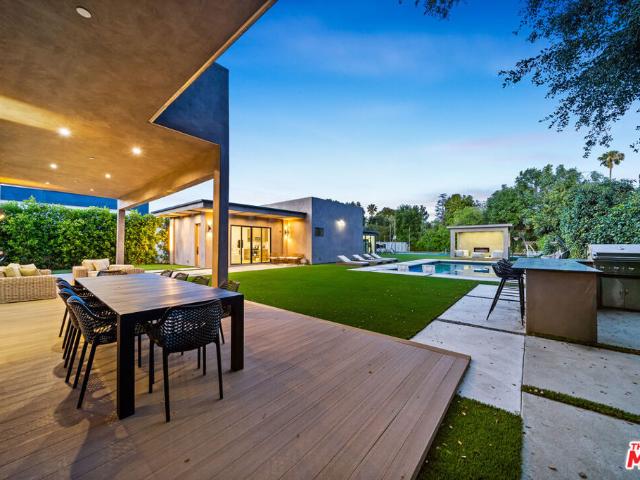 House for sale in Tarzana Neighborhood Council District, Canoga Park
