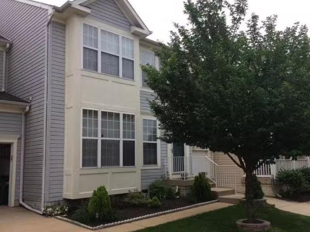 Condo for rent in Leesburg