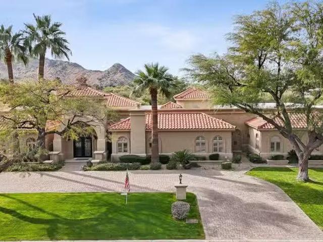 House for sale in Paradise Valley