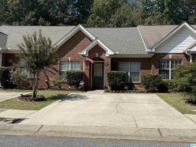 Townhouse for sale in Bessemer, Alabama