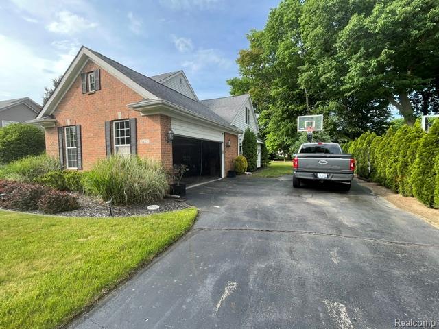 House for sale in Grand Blanc, Michigan