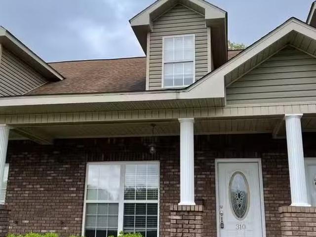 Condo for rent in Ozark