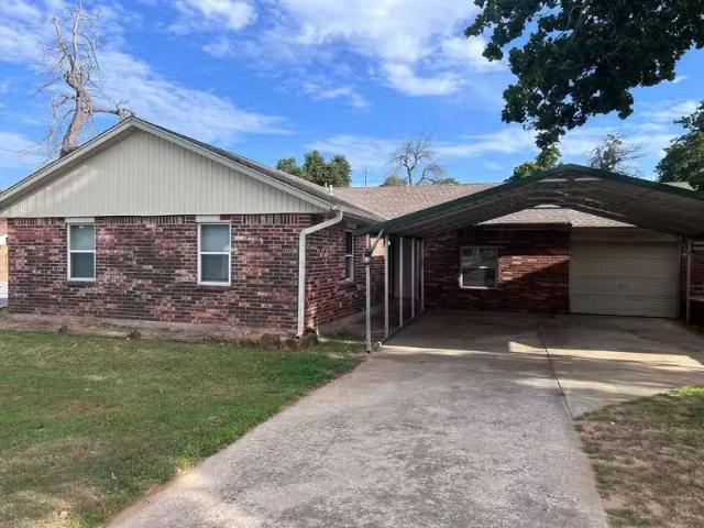 House for rent in Choctaw