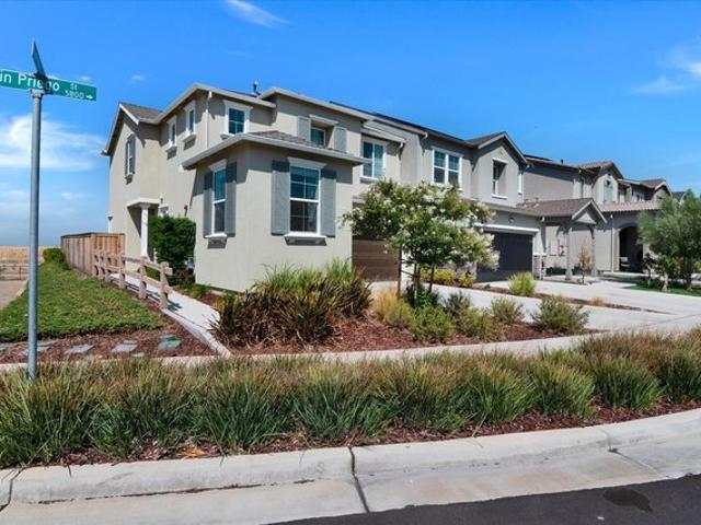 House for sale in Tracy, California