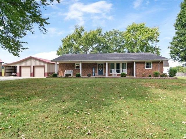 House for sale in Oakland City, Gibson County