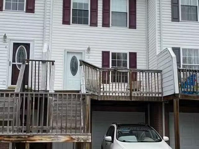 Condo for rent in Bristol