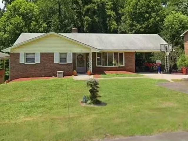 House for sale in Martinsville