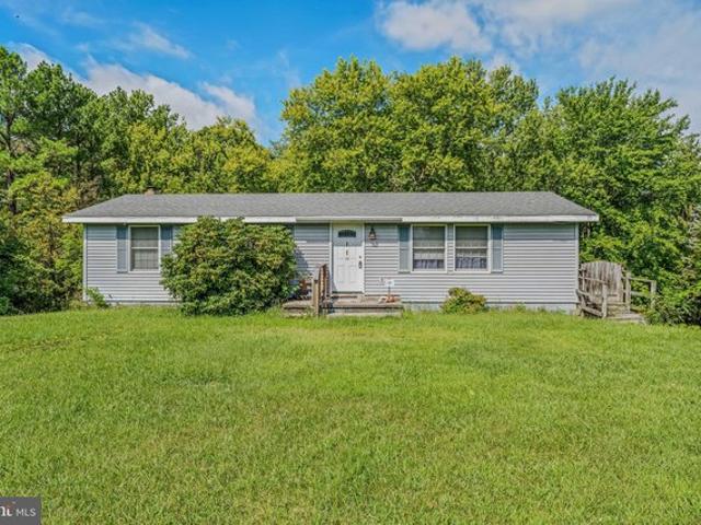 House for sale in Berkeley Springs, West Virginia