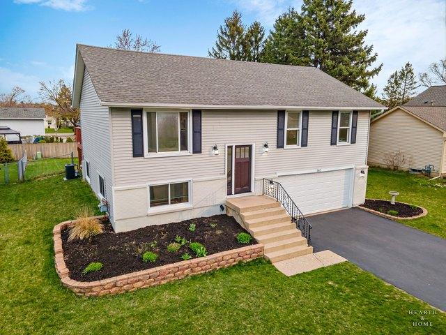 House for sale in Mchenry, Illinois