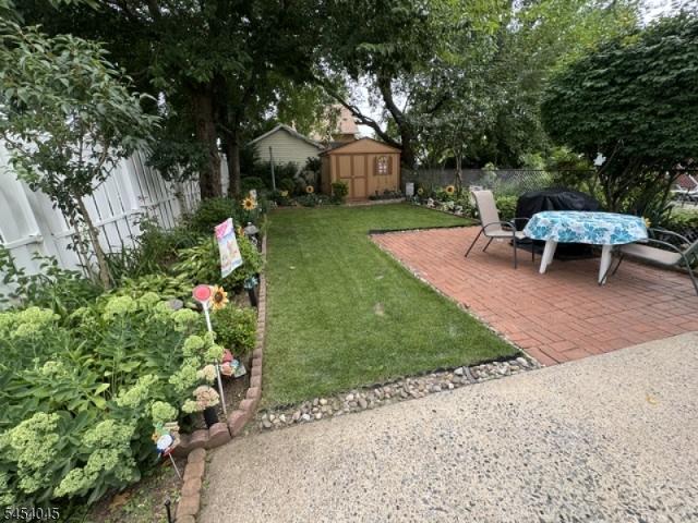 House for sale in Avenel, New Jersey