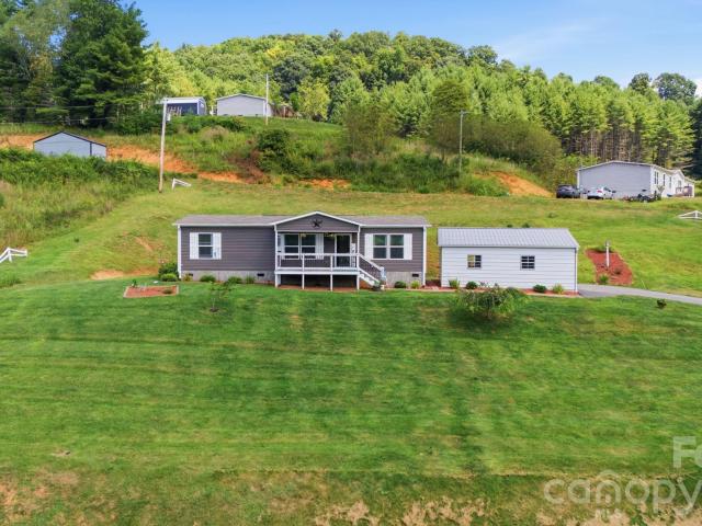 House for sale in Yancey, North Carolina
