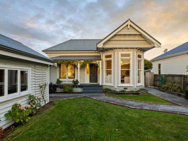 House for sale in Saint Albans, Canterbury
