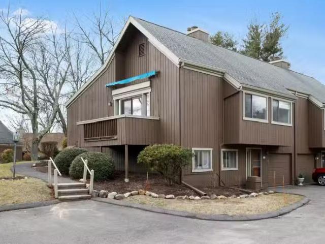 Condo for sale in Trumbull Condo for sale in Trumbull