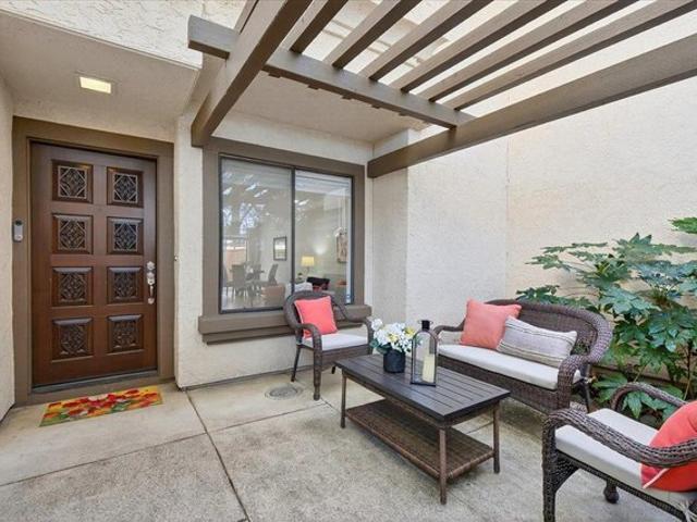 Condo for sale in Walnut Creek, California