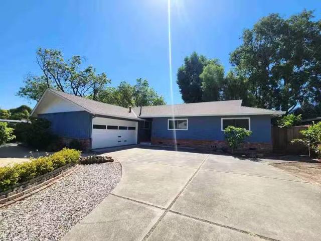 House for rent in San Mateo