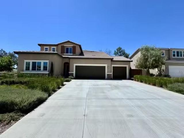 Condo for rent in Corona