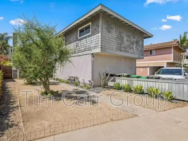 Condo for rent in Costa Mesa