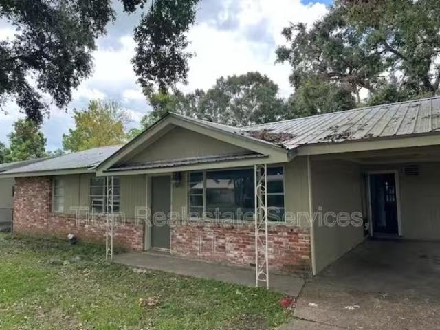 House for rent in Lafayette