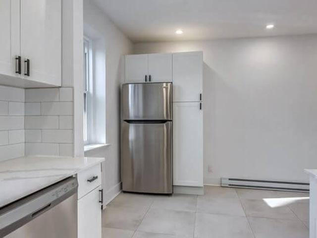 Apartment for rent in St. Leonard's, Quebec