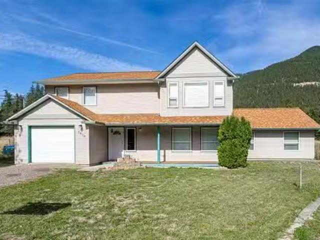 House for sale in Falkland, British Columbia