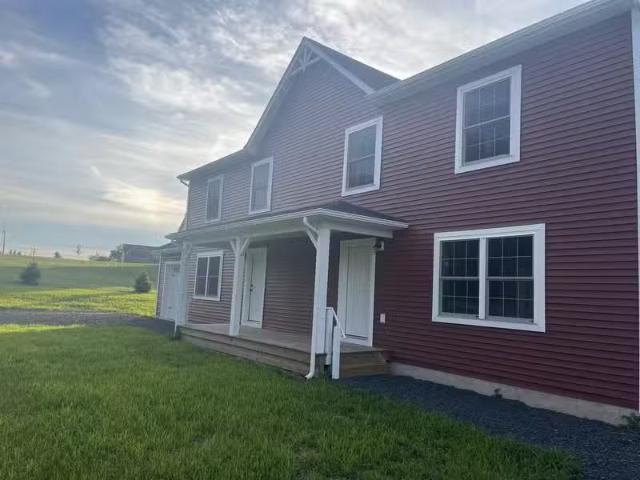 Condo for rent in Monroe