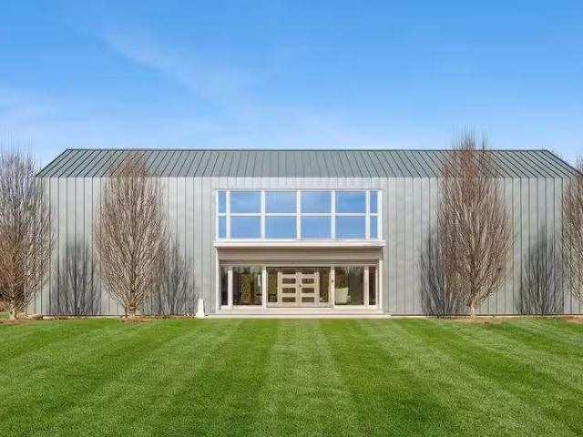 Condo for sale in Smithtown
