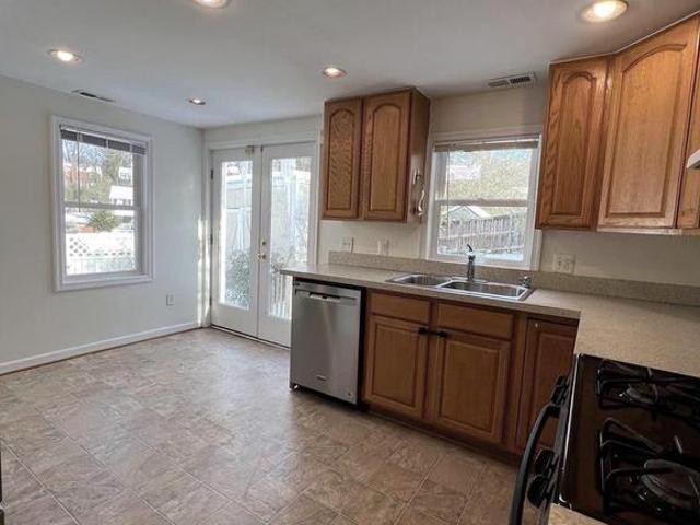 Townhouse for sale in Virginia