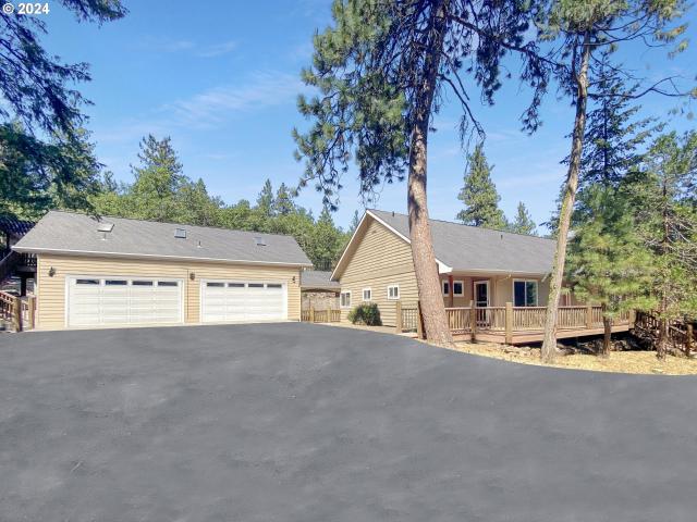 House for sale in Oregonia
