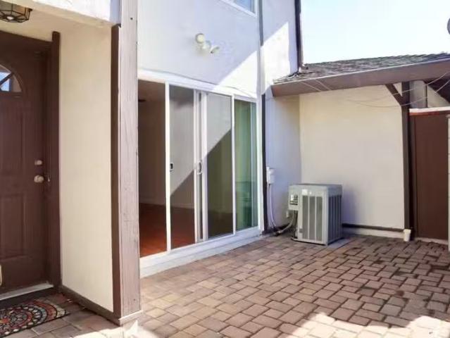 Condo for rent in Fremont