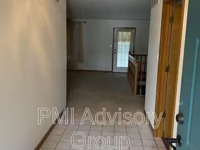 Condo for rent in Shawnee Mission