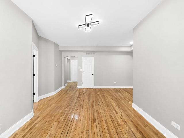 Apartment for rent in Chicago Park, Illinois