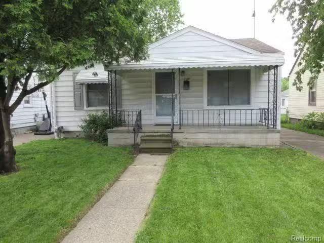 Condo for rent in Warren