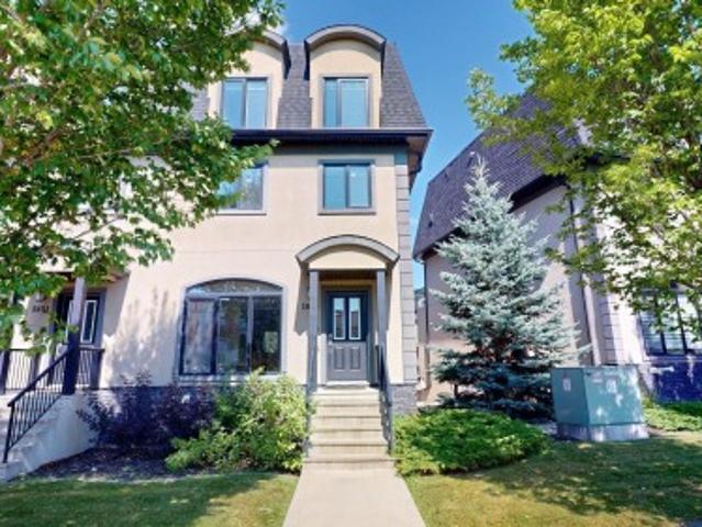 Townhouse for sale in Wedgewood, Alberta