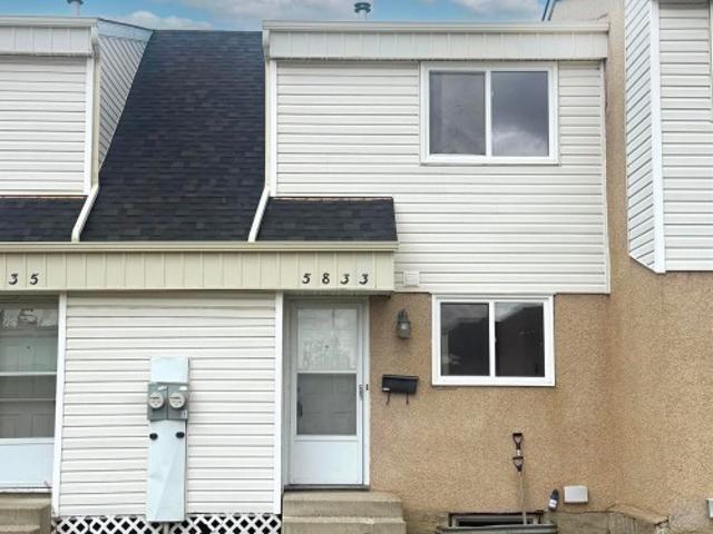 Townhouse for sale in Wedgewood, Alberta