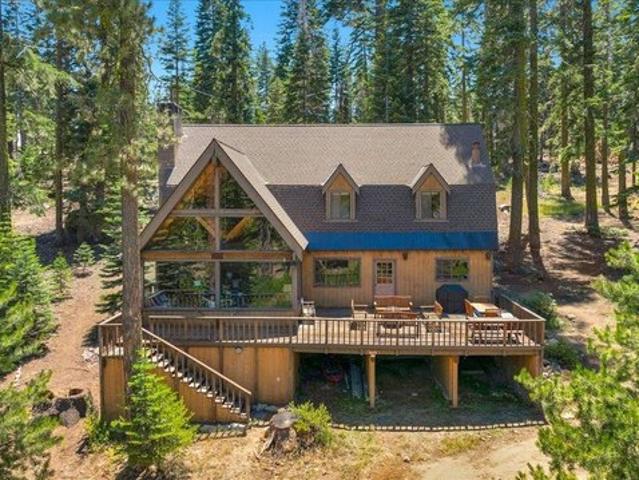 House for sale in Lakeshore, California