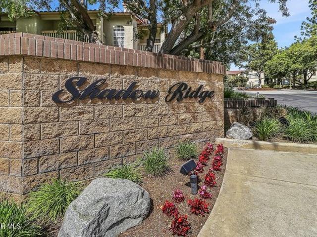 Condo for sale in Oak Park, California