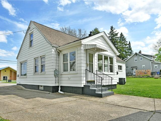 House for sale in Struthers, Ohio