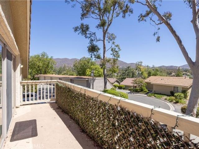Townhouse for sale in Oak Park, California
