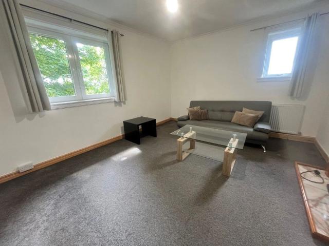 Apartment for rent in Woodside, Ballindoch