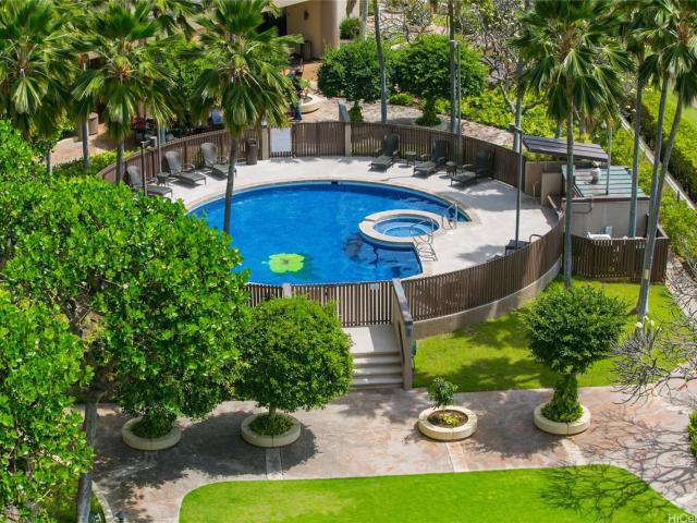 Condo for sale in Honolulu, Hawaii