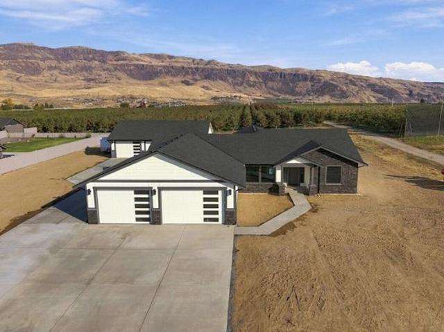 House for sale in East Wenatchee, Douglas County