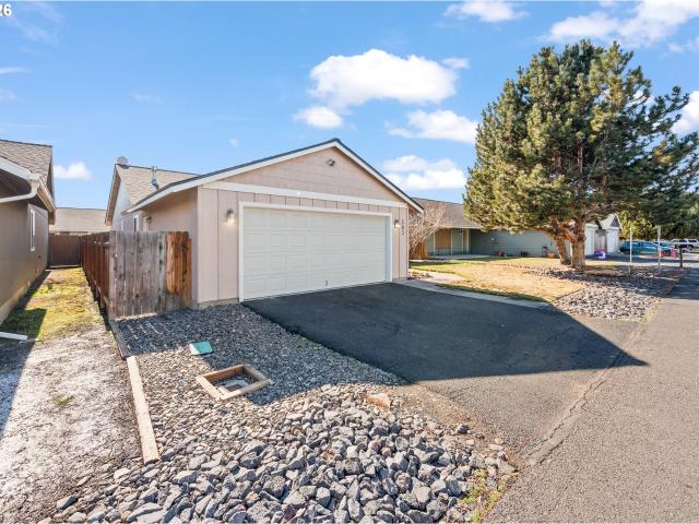 House for sale in Oregonia
