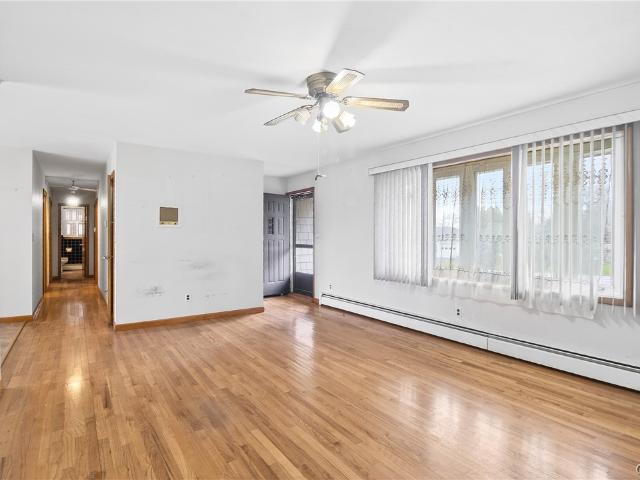 House for sale in Oneida, New York