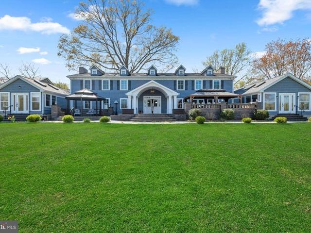 House for sale in Deale, Maryland