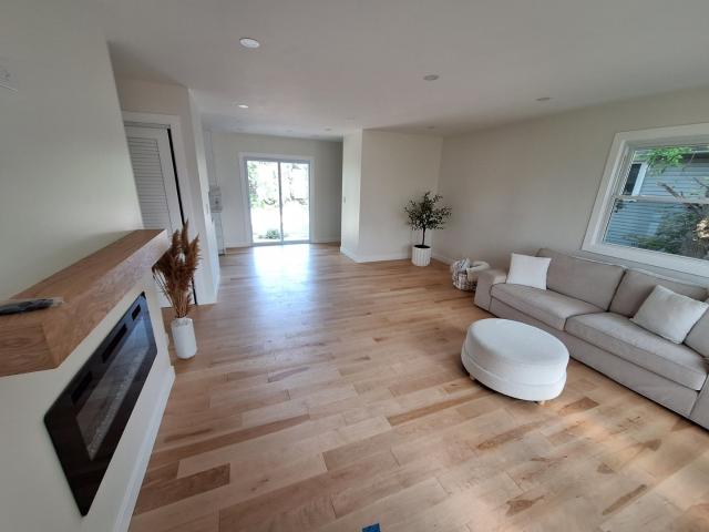 House for sale in Clarendon Hills