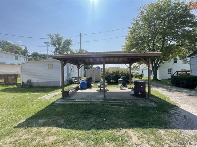 House for sale in Niagara, New York