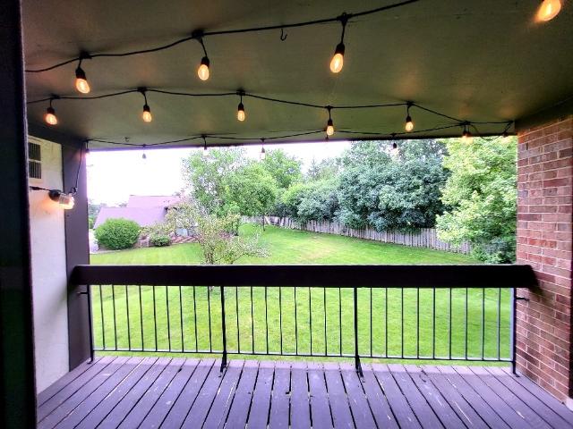 Condo for sale in Westmont, Illinois