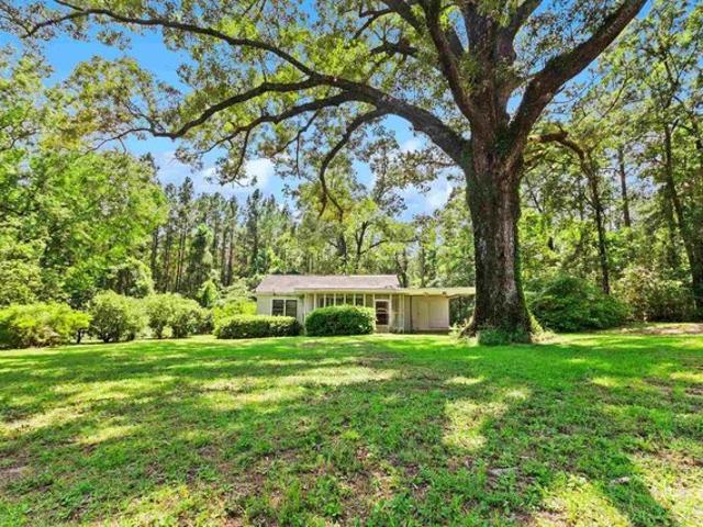House for sale in Jay, Florida