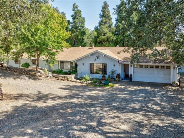 House for sale in Ahwahnee, California